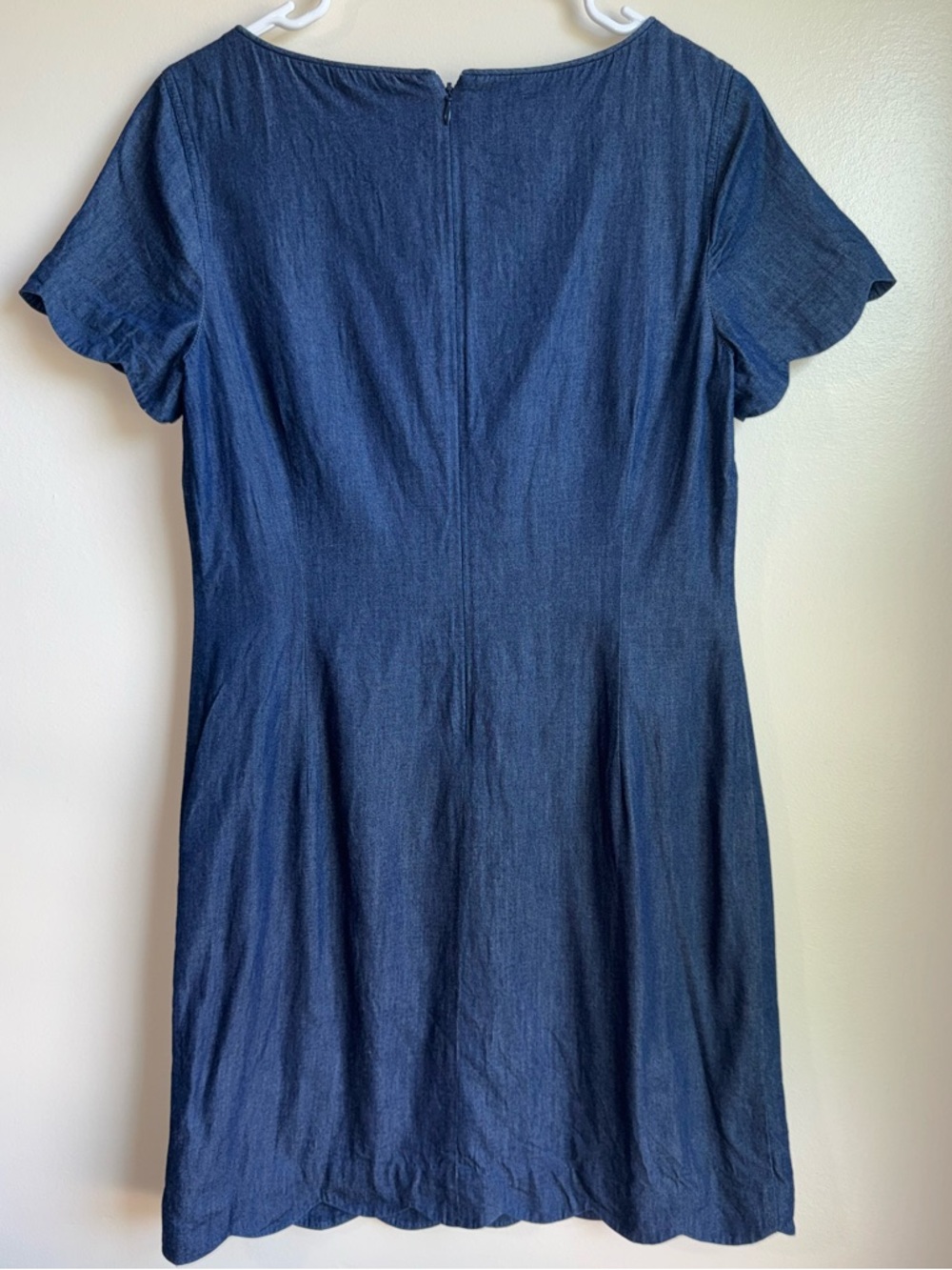 Vineyard Vines Chambray Scallop Sleeve Shift Dress Blue Size 6 - Picture 2 of 7
